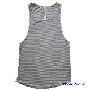 Lululemon striped racerback tank top sz 4 gray white stripes